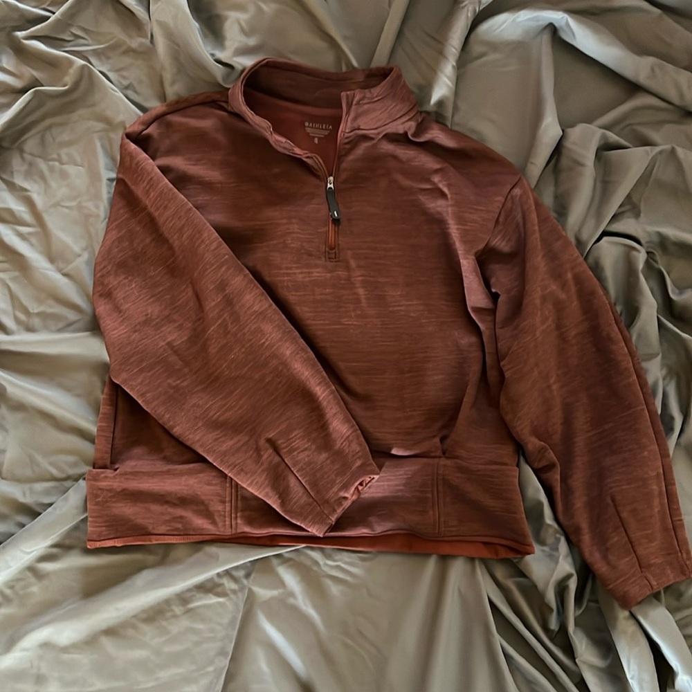 Athleta 1/4 zip cropped sweatshirt